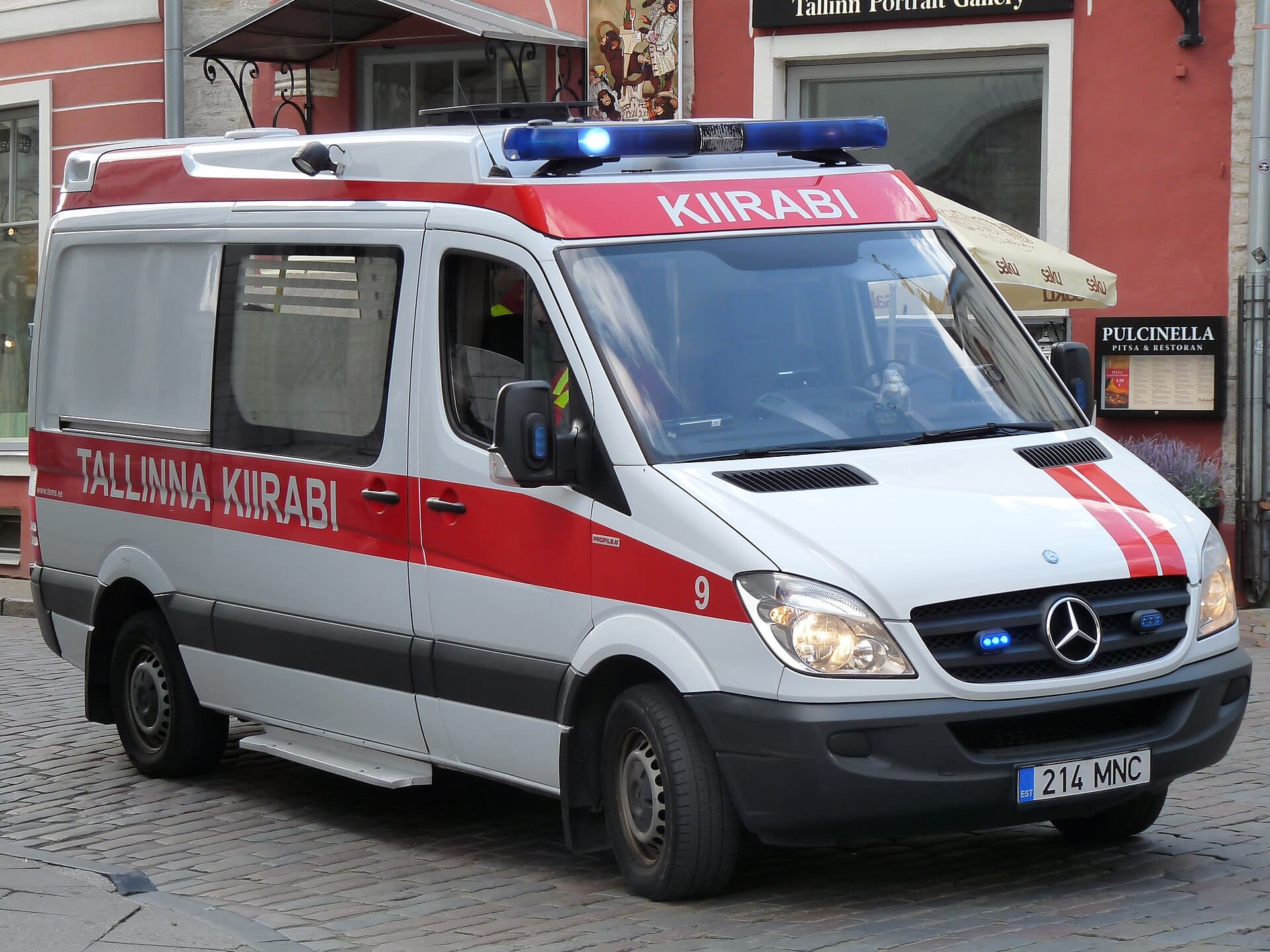 Kohtus oli juba aastaid arutusel neljateistkümne Tallinna Kiirabi endise operatiivtöötaja hagi, milles nad vaidlustasid oma töölepingu erakorralise ülesütlemise